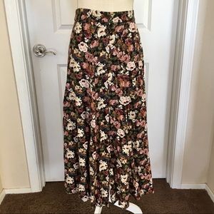 Vintage Floral Skirt!